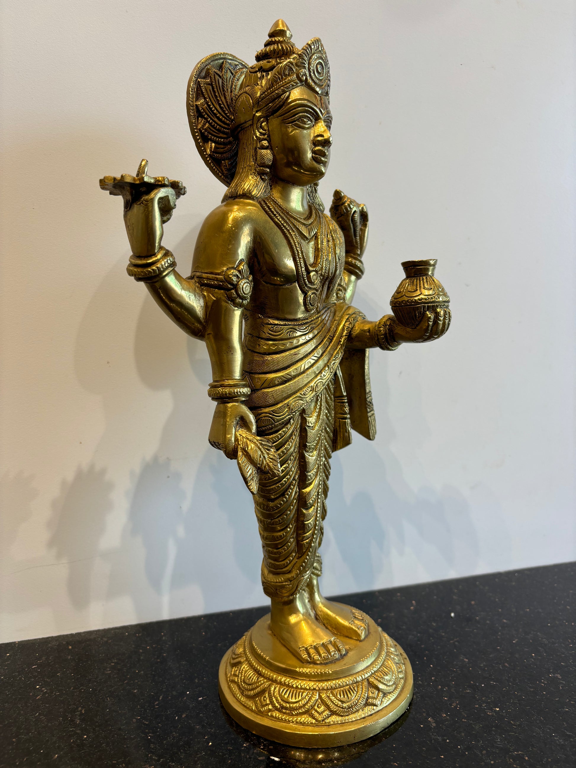 Dhanvanthri