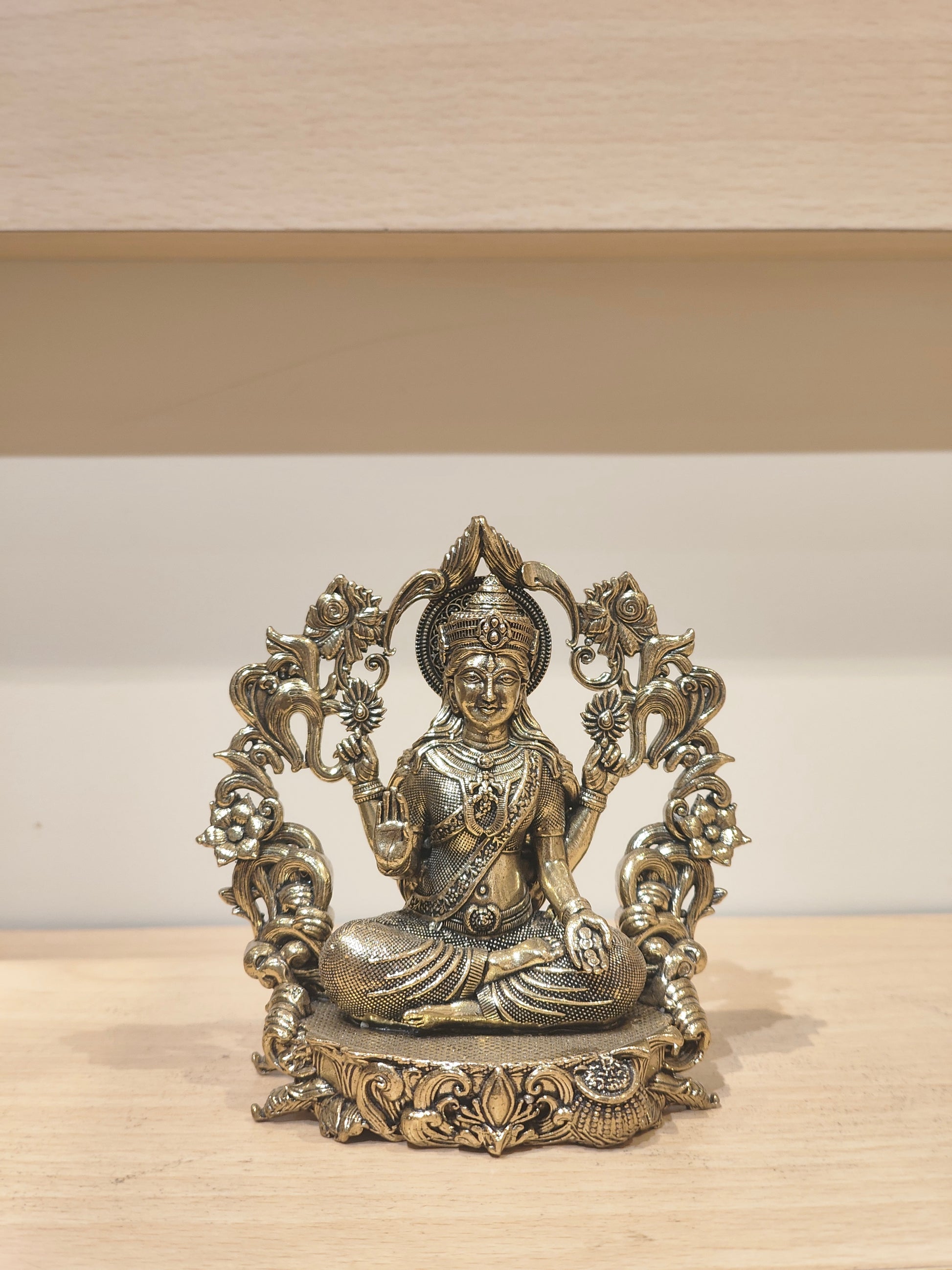 Lakshmi Thiruvachi