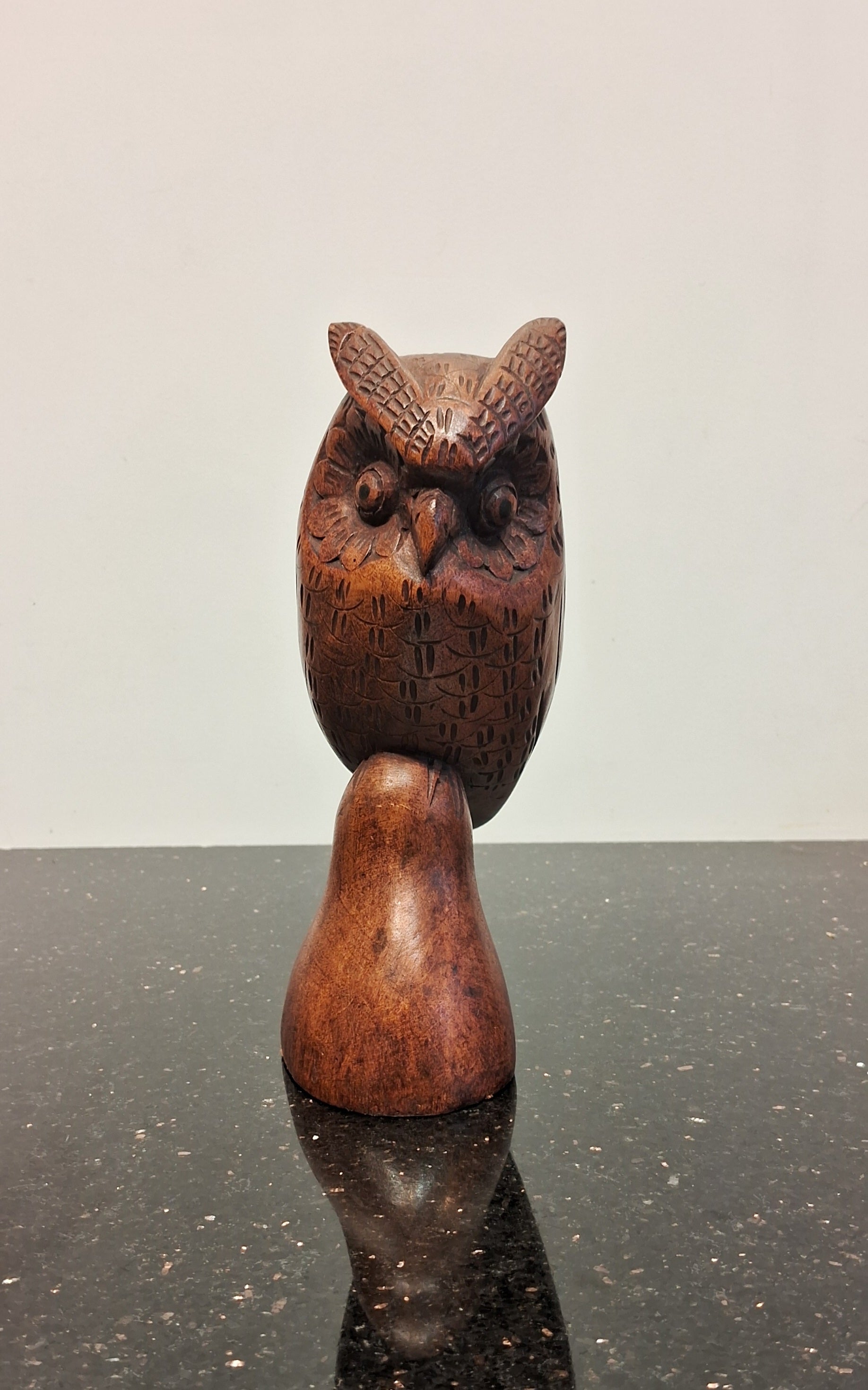 Owl Table Decor-7.3'