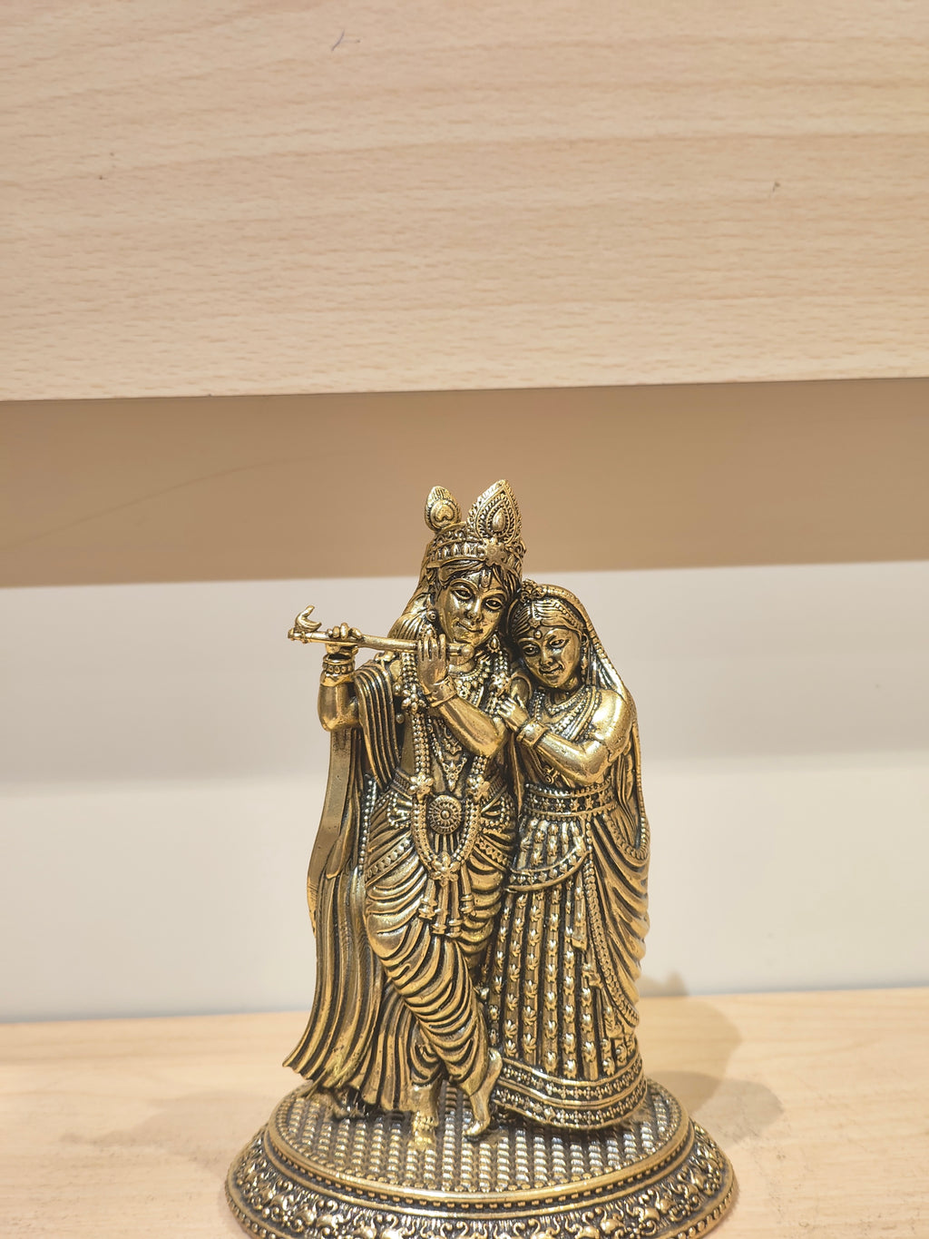 Radha Krishna Round Base