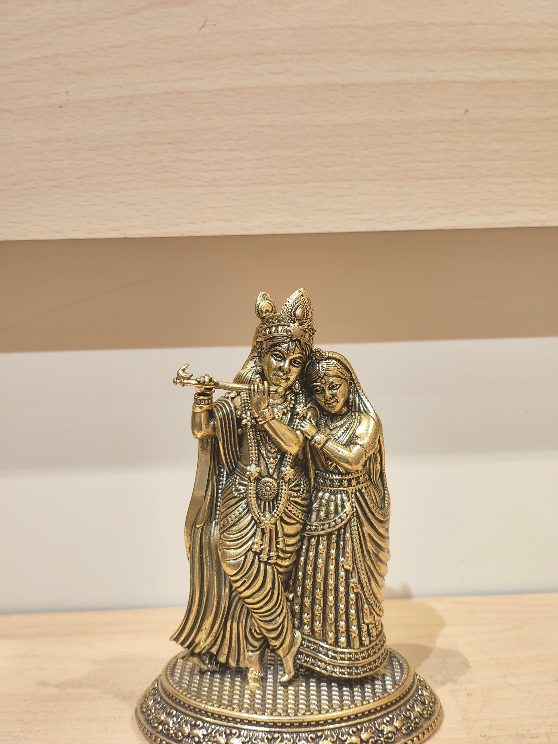 Radha Krishna Round Base