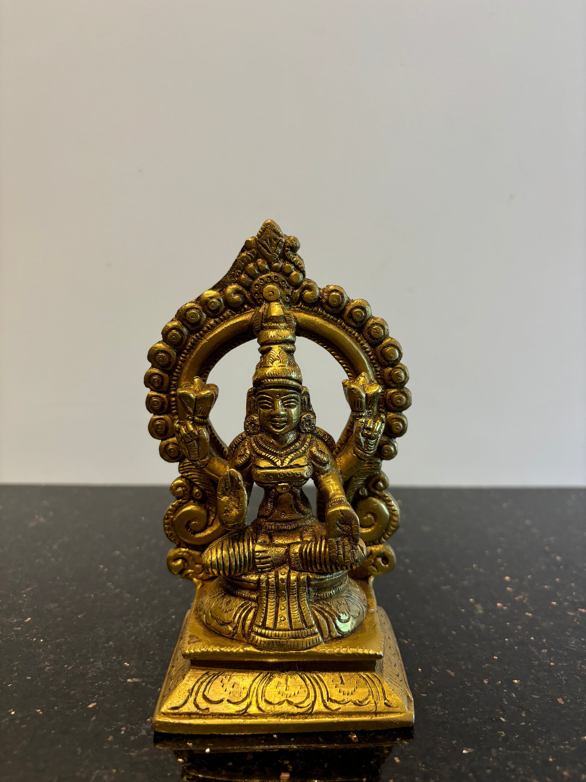 Mahalakshmi with Arch Big