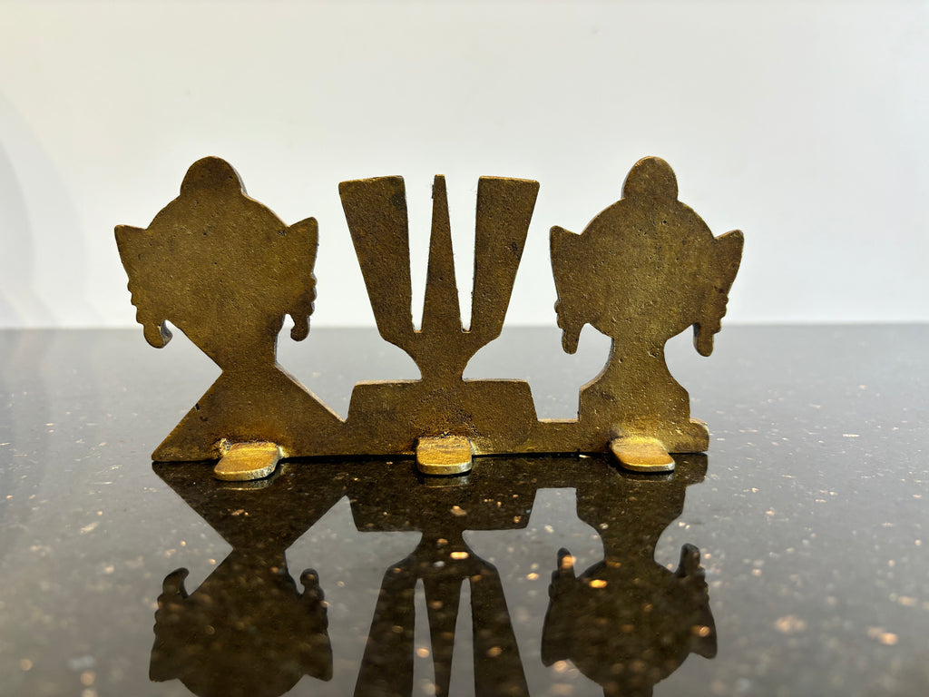 Sangu & Chakra standing