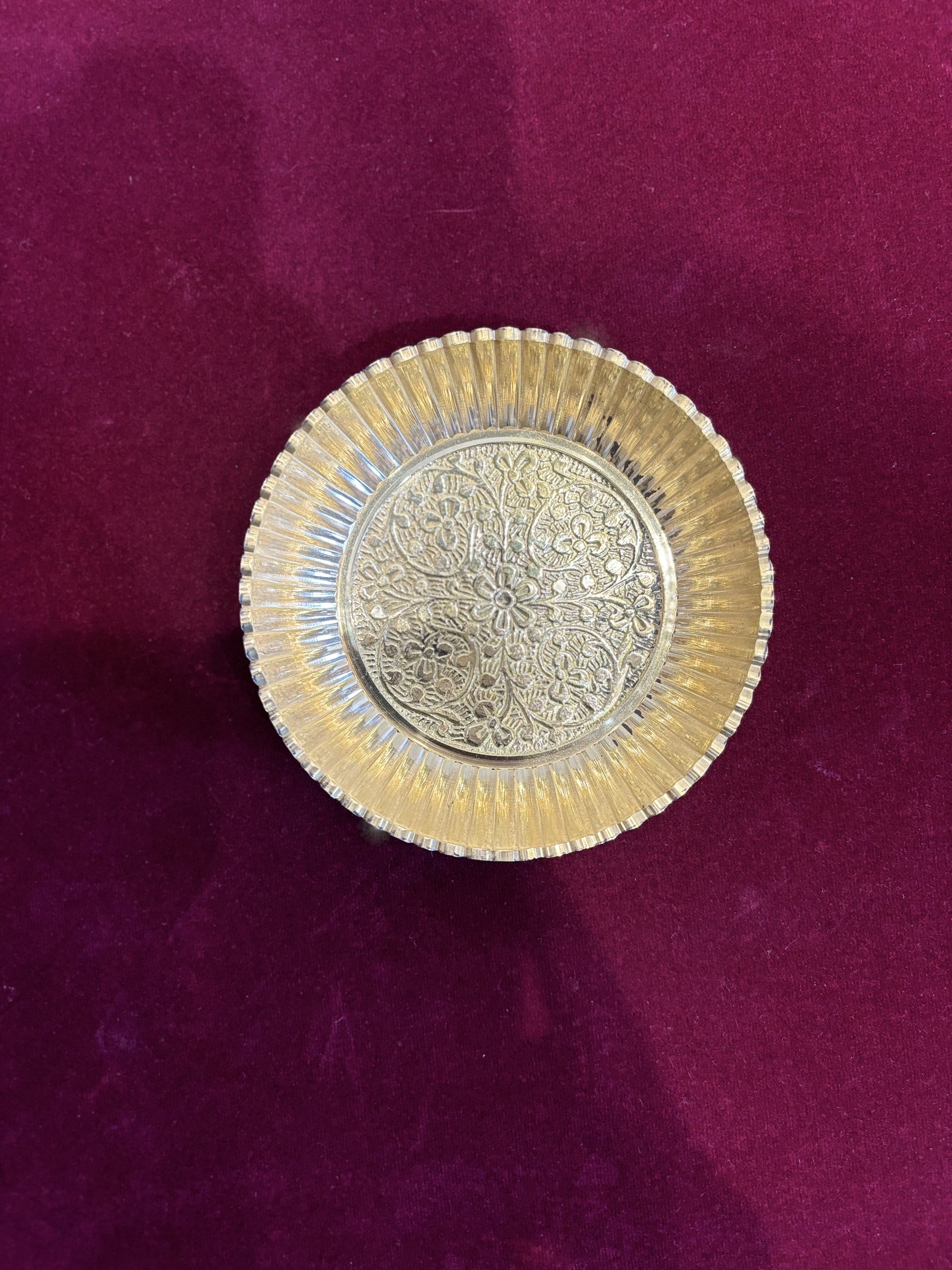 Plate without stand