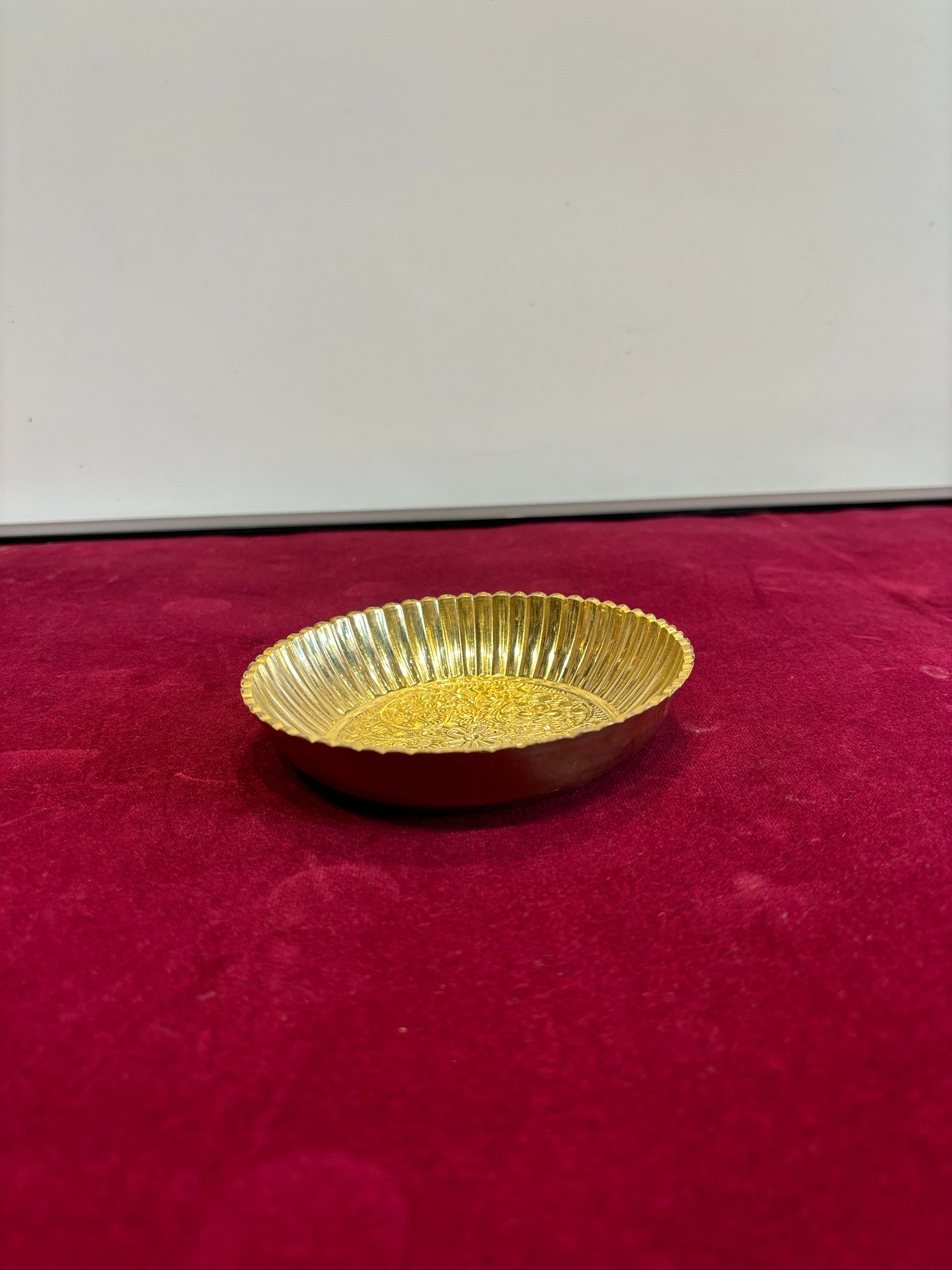 Plate without stand