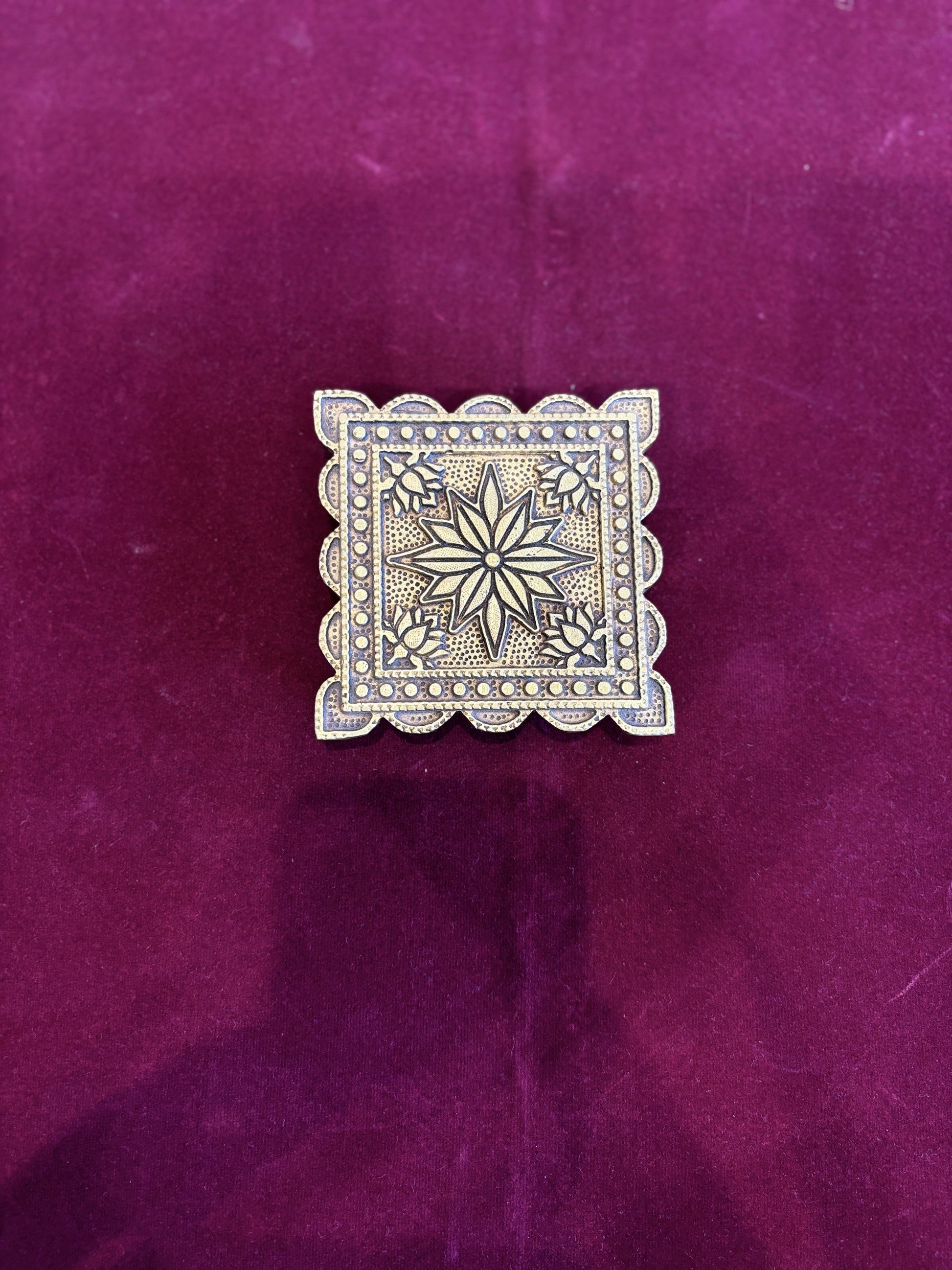 Square Beedam Floral type