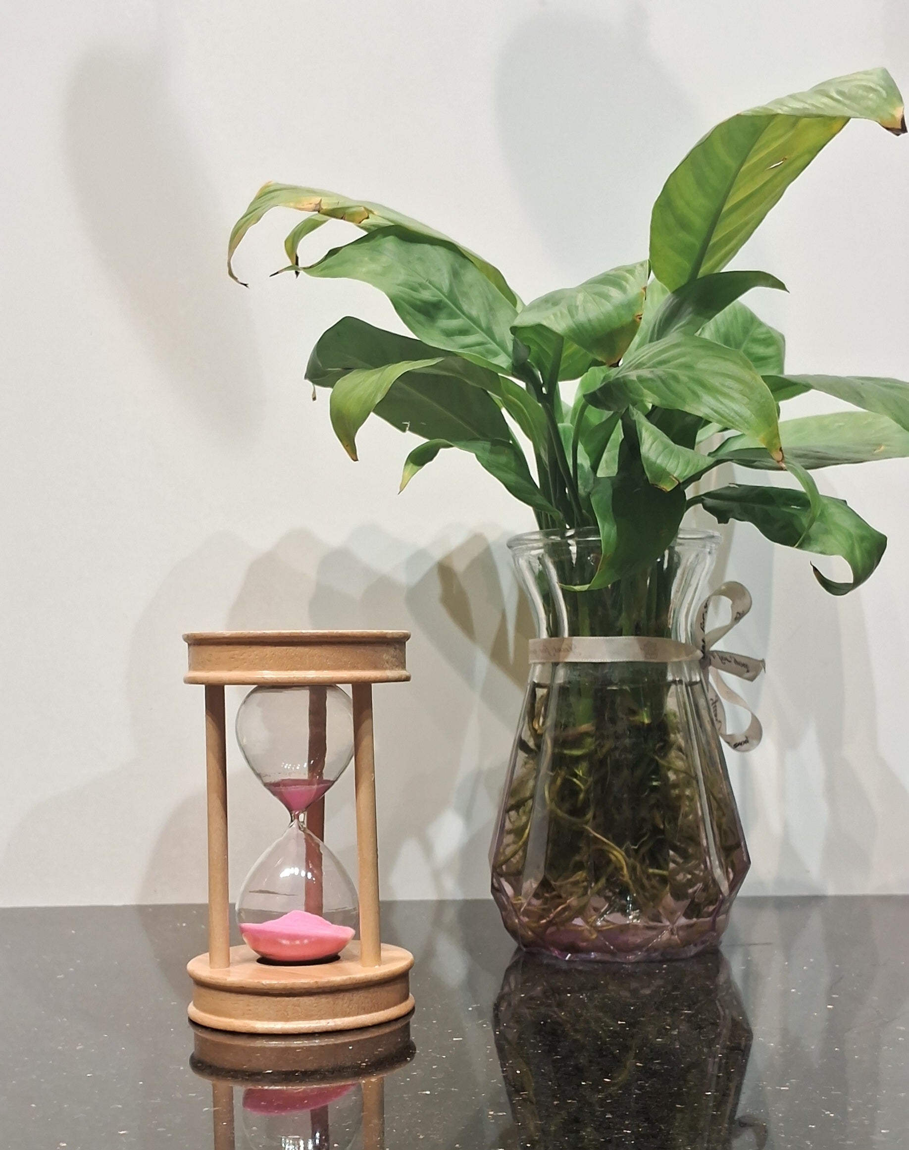 Sand timer with wood