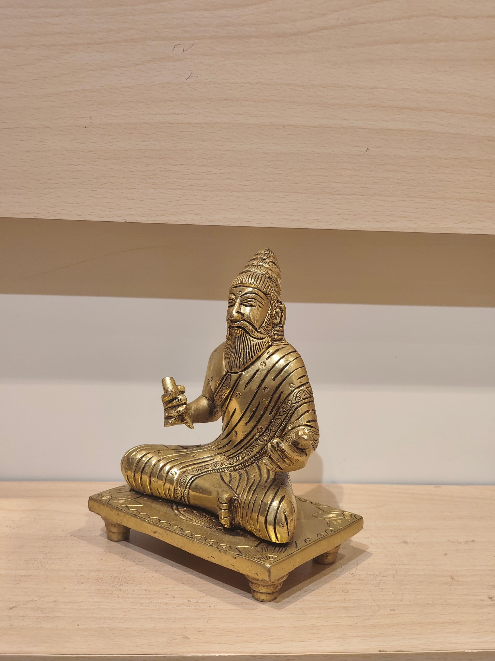 Thiruvalluvar