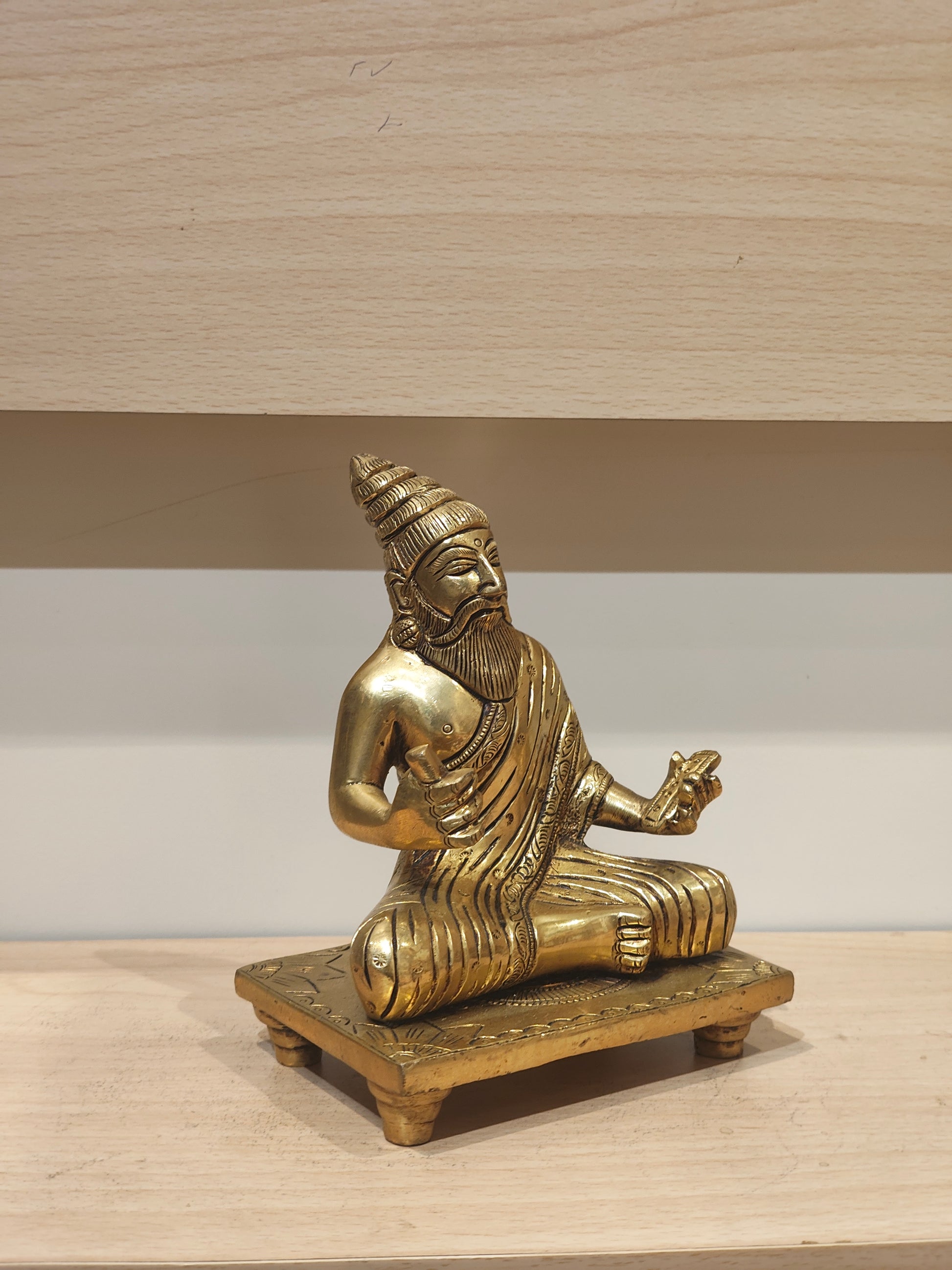 Thiruvalluvar