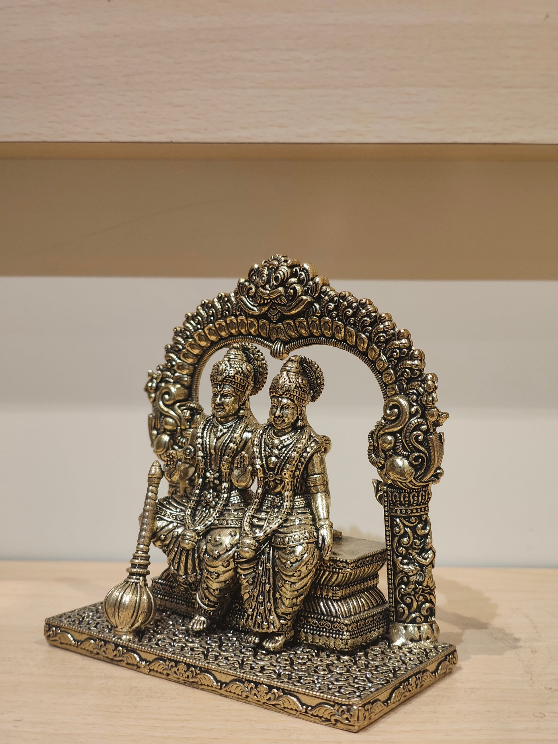 Vishnu Lakshmi with Thiruvachi