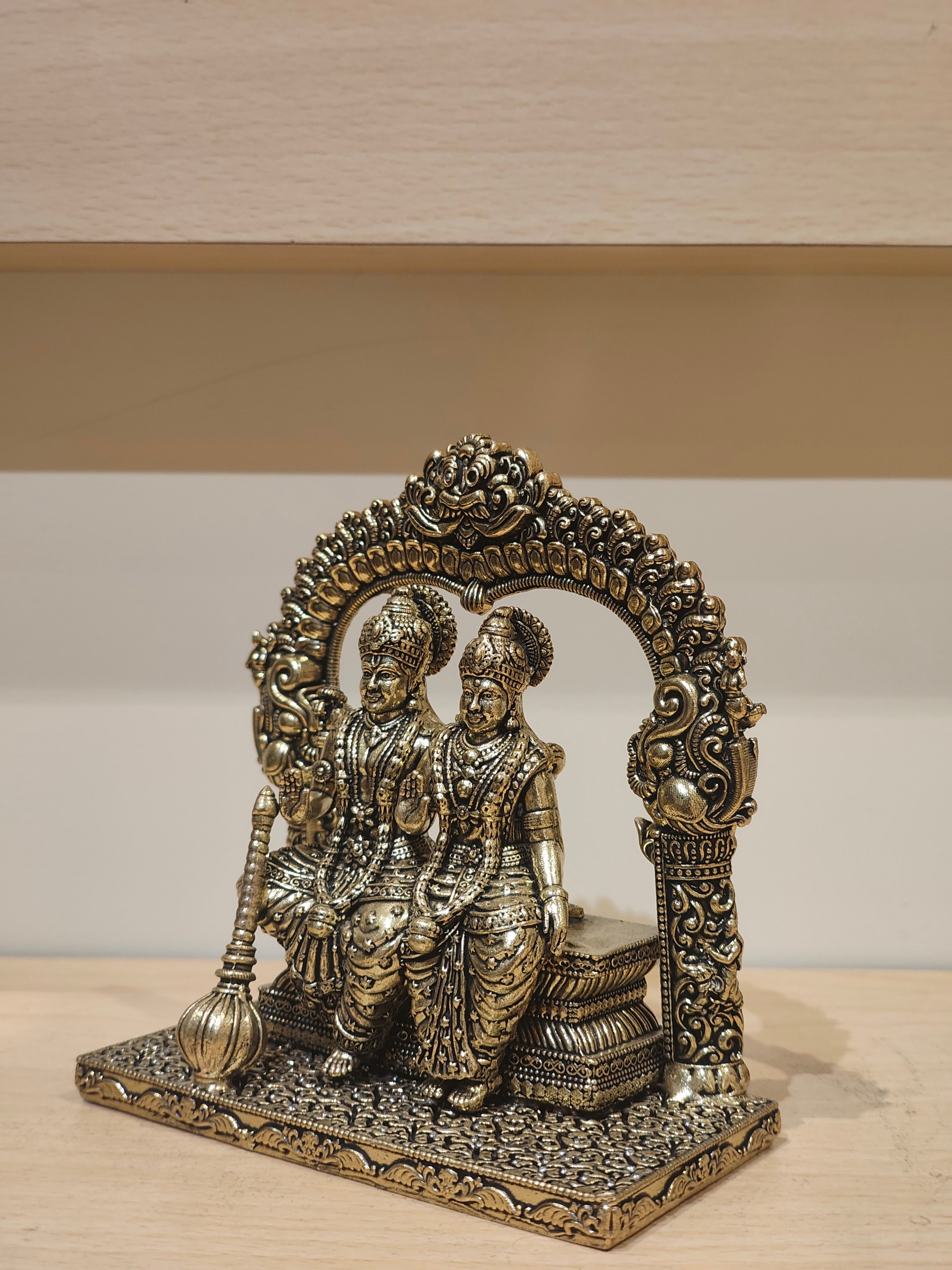 Vishnu Lakshmi with Thiruvachi